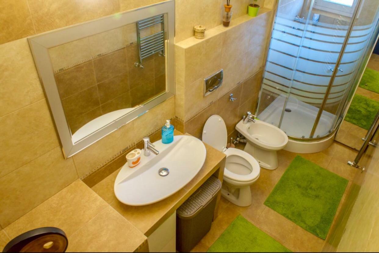 Zuzu'S Home Rîşnov Exteriör bild